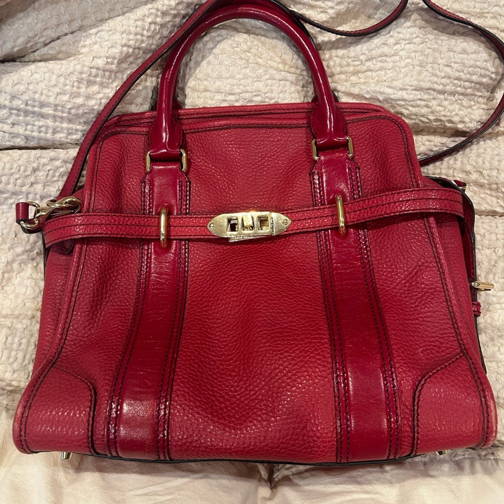 Vintage authentic Burberry tote purchased in London. Good condition.